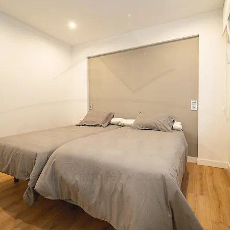 Queens By Silastur 기욘